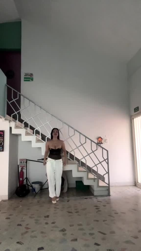 hi &mdash; clip by kim-