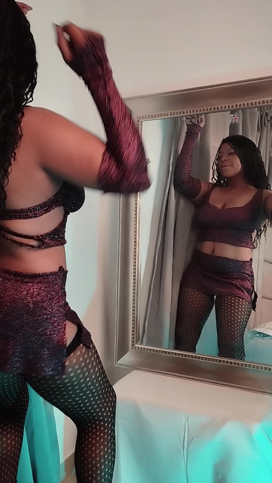 Warm up dance &mdash; clip by KeisySmith